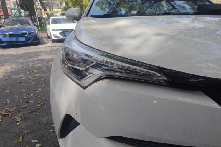 Used Toyota C-HR 2020 2.0L Luxury Edition Right Front Headlight