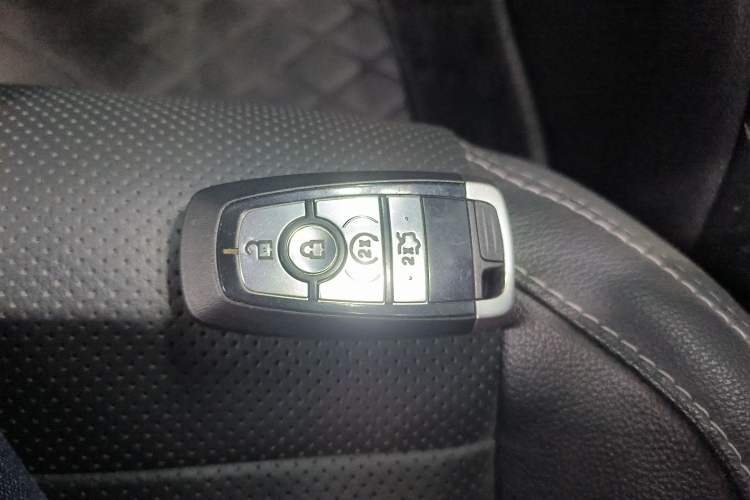 Used Ford Mustang 2020 2.3L EcoBoost Interior 1