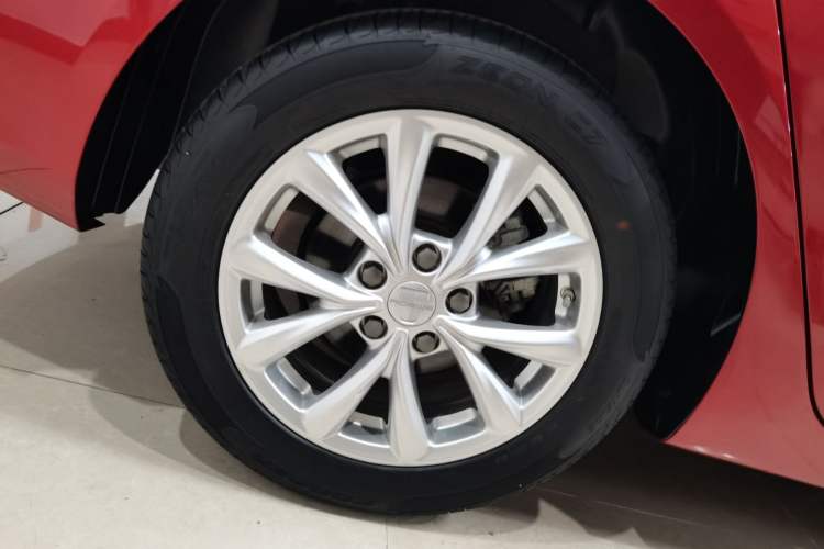 Used Roewe i5 2020 1.5L Automatic 4G Connected Linghao Edition