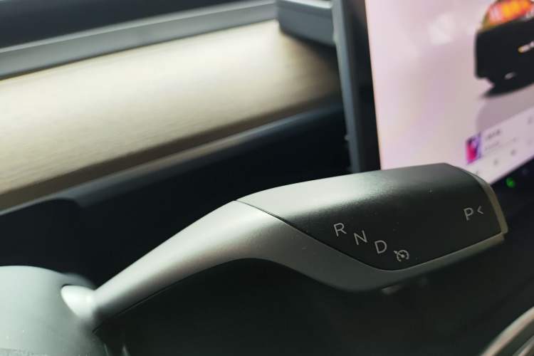 Used Tesla Model Y 2022 Long-Range All-Wheel-Drive Version Gear Lever