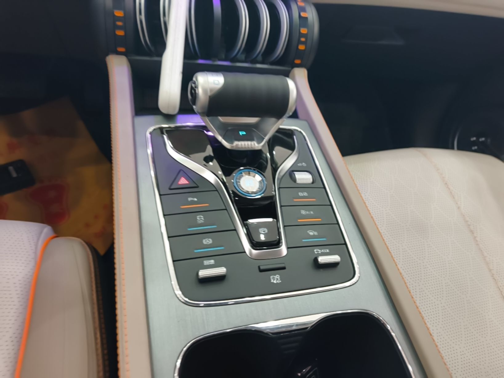 BYD Yuan PLUS 2024 Honor Edition 430KM Beyond Model — снимка 16