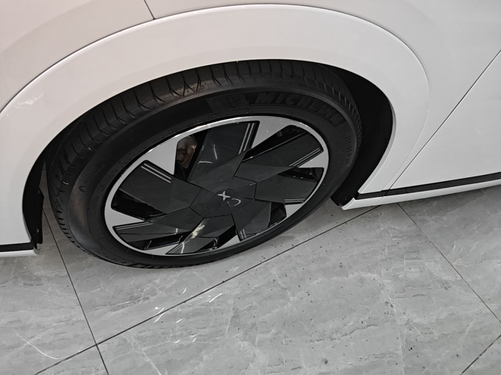 XPeng X9 2024 640 All-Wheel Drive High-Performance Max — снимка 10