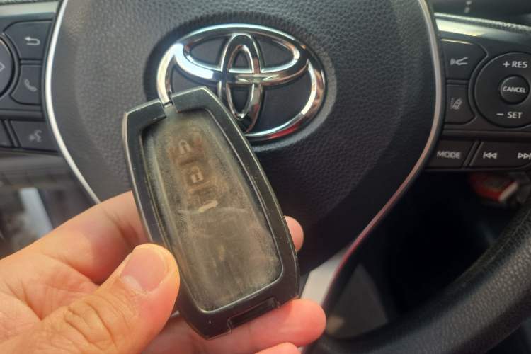 Used Toyota Levin 2022 Dual-Motor 1.8H E-CVT Leading Edition Vehicle Key