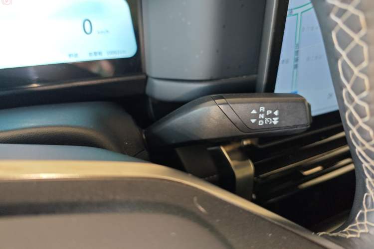 Used iCAR 03T 2024 501km Four-wheel Drive Long-Range Version Gear Lever