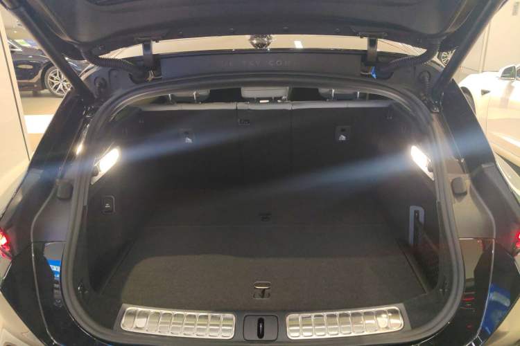 Used Nio ET5T 2025 75 kWh Touring
