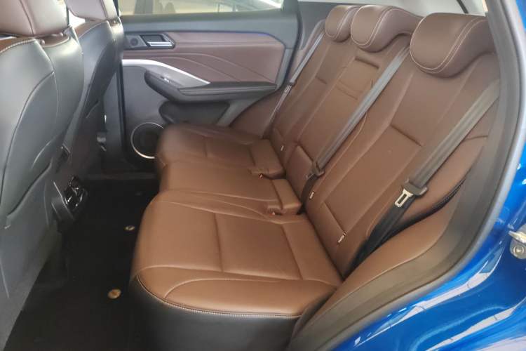 Used Wey VV6 2021 2.0T Two-Wheel Drive Smart Plus