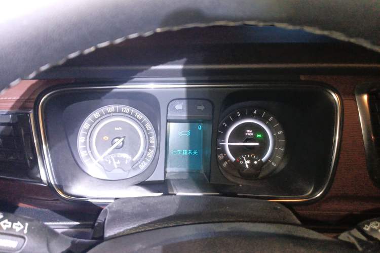 Used Buick GL8 2017 25S Luxury Version China V Standard