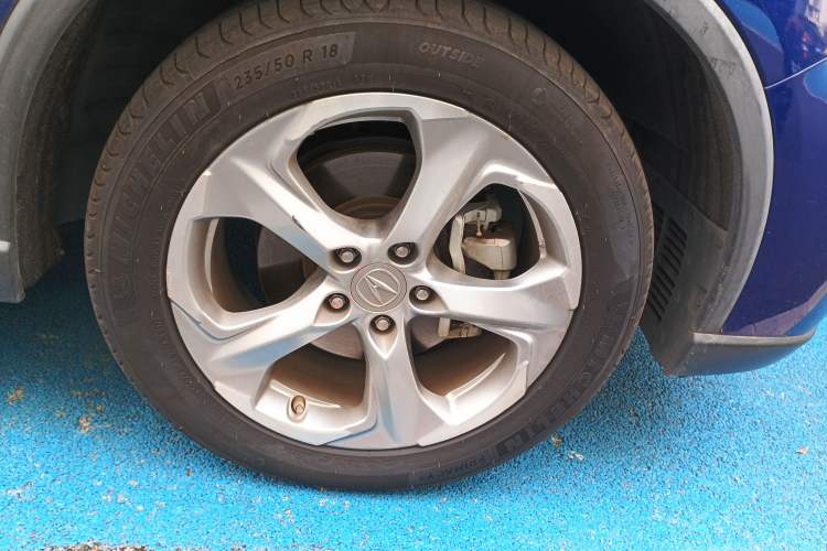 Used Acura CDX 2019 1.5T Two-Wheel Drive Deluxe Edition