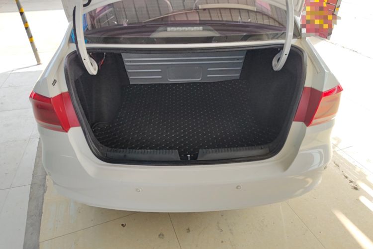 Used Volkswagen Santana 2015 1.6L Automatic Fashion Edition
