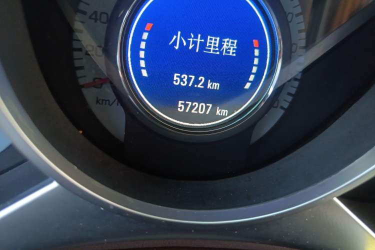 Used Cadillac SRX 2012 3.0L Elite Edition Odometer Close Up