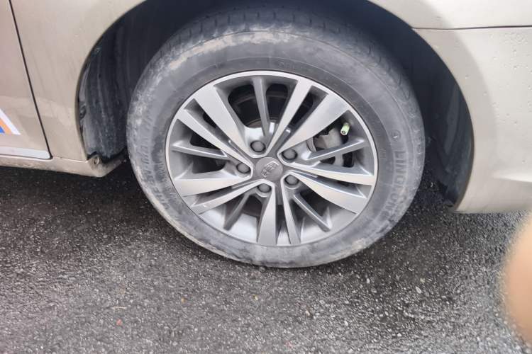 Used Geely Auto Emgrand 2018 1.5L Manual Upward Connect Edition
