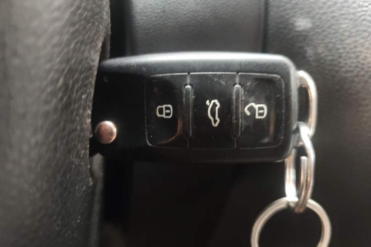 Used Volkswagen Sagitar 2012 1.4TSI Manual Luxury Model
