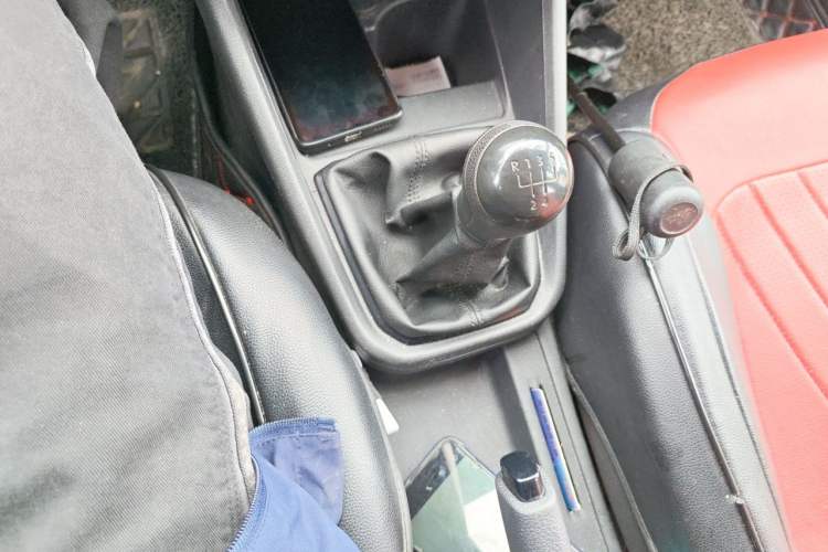 Used Volkswagen Santana 2016 1.6L Manual Fashion Edition Gear Lever