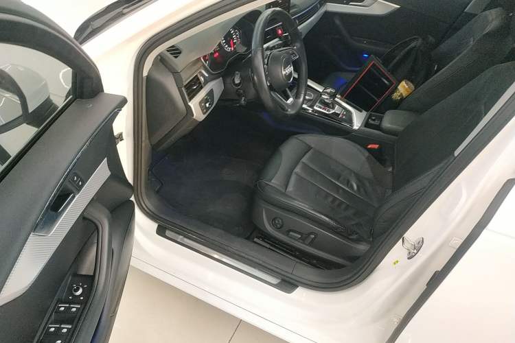 Used Audi A4L 2017 40 TFSI Fashion Model
