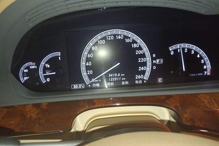 Used Mercedes-Benz S-Class 2008 S 300 L Executive Edition Instrument Cluster