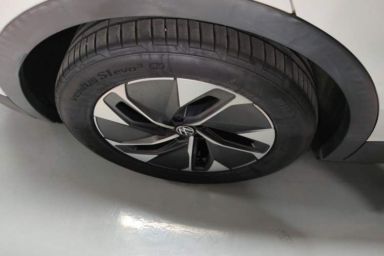 Used Volkswagen ID.4 CROZZ 2022 Long-Range PURE+ Edition
