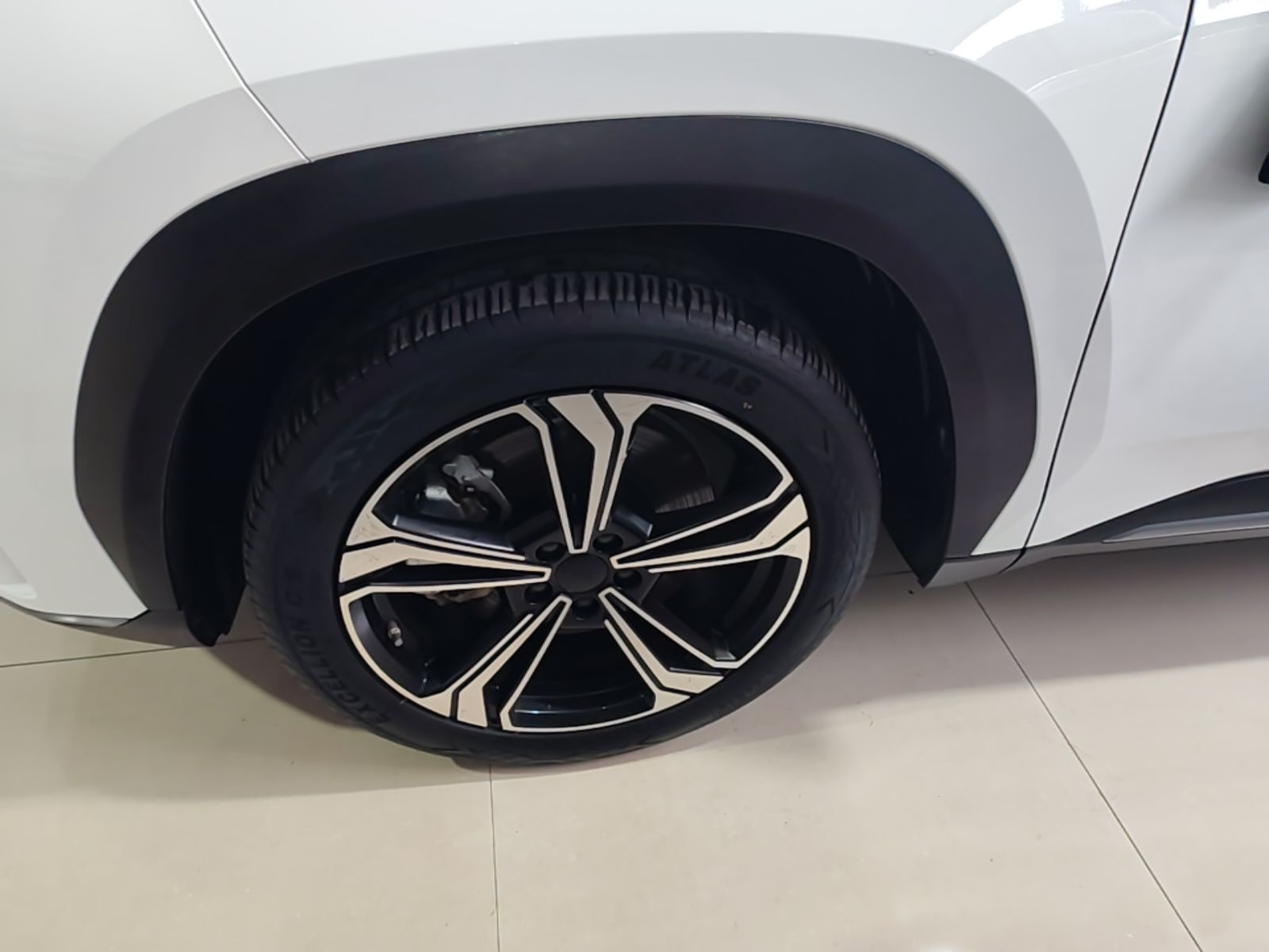 Geely Galaxy L7 2023 1.5T 115 km MAX — снимка 10
