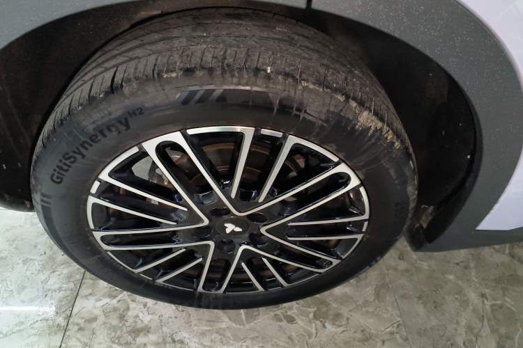 Used firefly 2025 Illuminated Edition
