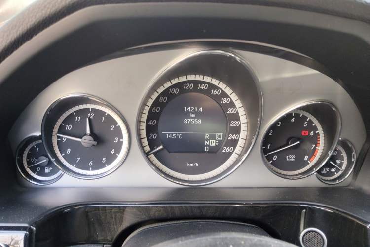 Used Mercedes-Benz E-Class 2010 E 300 L Fashion Model