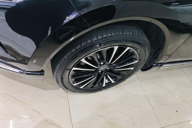 Used Toyota Venza 2022 2.0L CVT Four-Wheel Drive Supreme Edition
