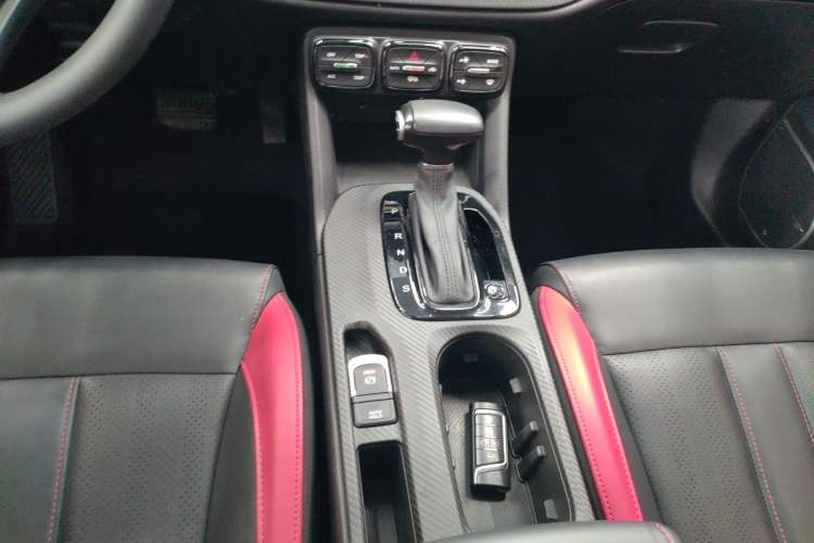 Used GAC Trumpchi GS3 2022 POWER 270T Automatic Luxury Edition Gear Lever