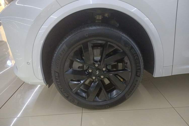 Used Li Auto L7 2023 Pro Model
