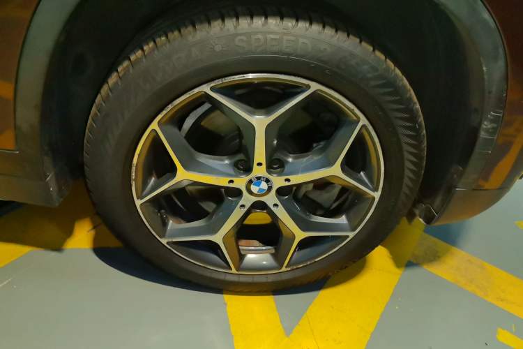 Used BMW X1 2016 xDrive25Li Luxury Model
