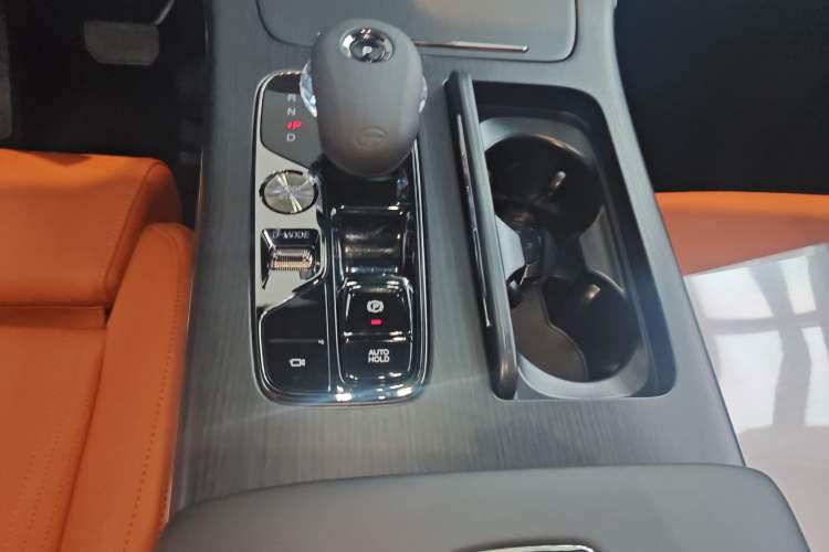 Used GAC Trumpchi M8 2025 Zongshi Series Super Hybrid Edition Gear Lever