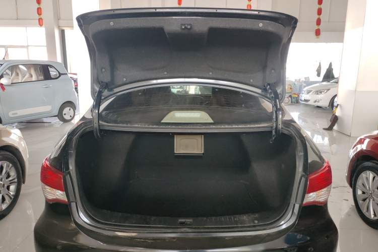 Used Nissan Sylphy 2012 Classic 1.6XE Manual Comfort Edition