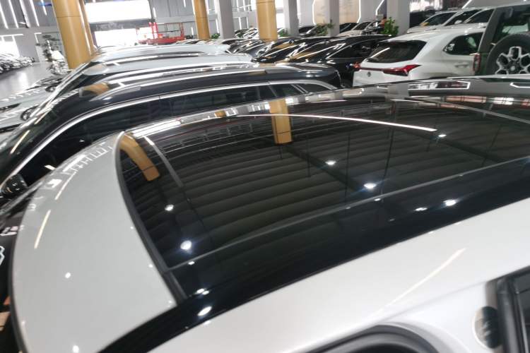 Used Land Rover Range Velar 2024 S Model Roof