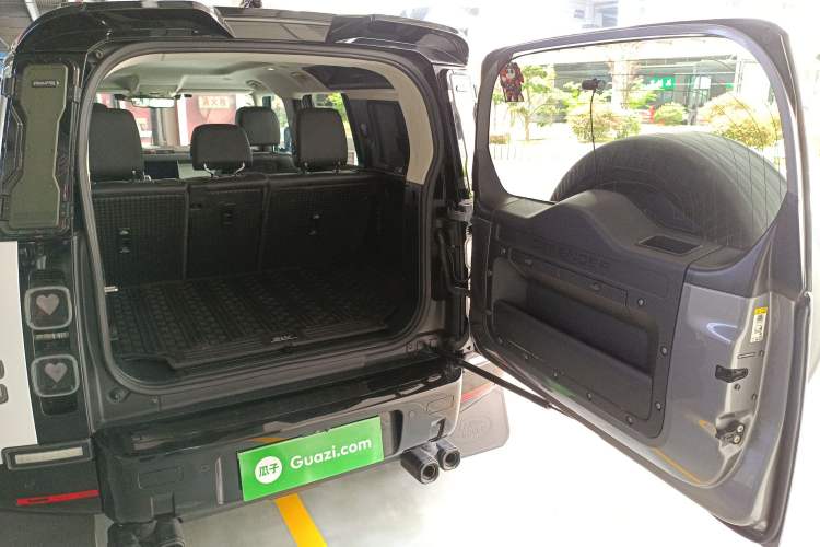 Used Land Rover Defender 2021 90 P400 X-DYNAMIC S