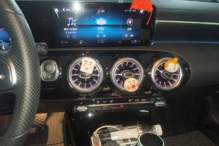 Used Mercedes-Benz A-Class 2022 Restyled A 200 L Sport Sedan Fashion Version
