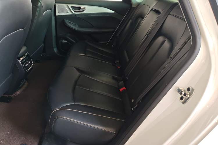 Used Roewe i6 MAX New Energy 2023 EV 420 Skyroof Special Edition Left Rear Seat