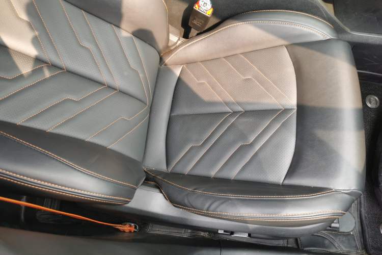 Used CHANGAN UNI-T 2023 2nd Generation 1.5T Sport Edition Flagship Version