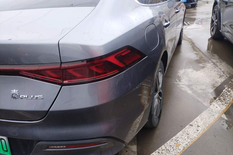 Used BYD Qin PLUS 2021 EV 400KM Luxury Model

