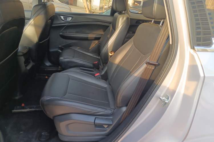 Used Wuling Jiachen 2022 1.5L Manual Comfort Edition