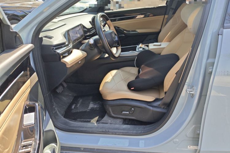 Used Geely Galaxy L6 2023 125km PLUS
