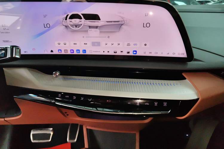 Used Cadillac OPTIQ 2024 Four-Wheel Drive Long-Range Version
