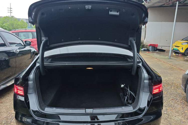 Used BYD Destroyer 05 2024 HONOR Edition DM-i 55KM Luxury Model Trunk