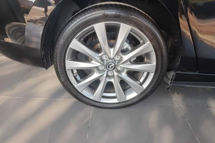 Used Mazda 3 Axela 2021 2.0L Automatic Zhiyao Edition Right Rear Wheel Hub