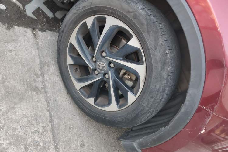 Used Toyota IZOA 2018 2.0L Yichi Version China VI Standard