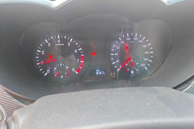 Used Haima Fumei 2014 M5 1.6L Manual Comfort Model Instrument Cluster