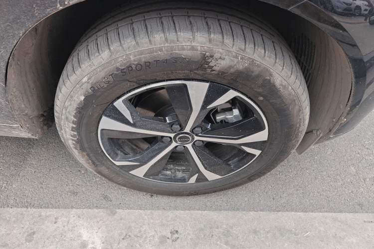 Used Volvo XC60 2026 B5 4x4 Smart Luxury Edition