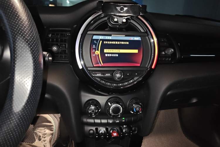 Used MINI 2020 1.5T ONE PLUS Five-Door Edition Audio And AC Panel