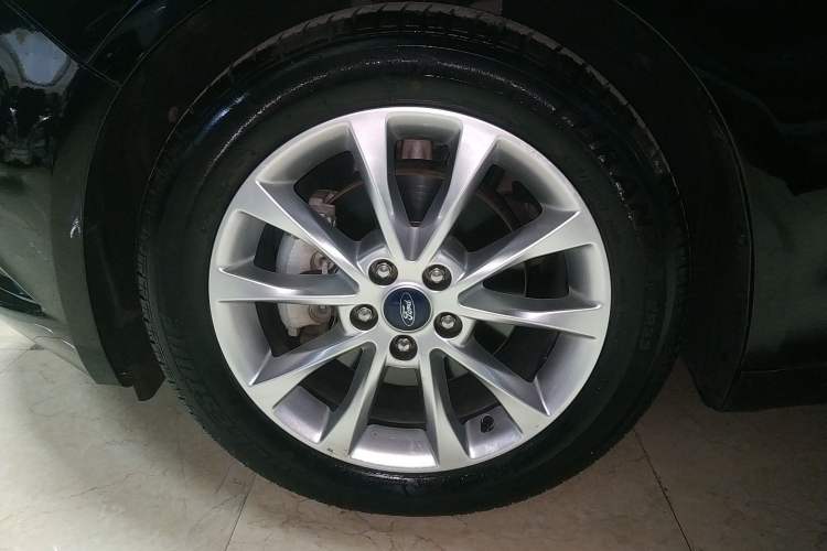 Used Ford Mondeo 2017 EcoBoost 180 Stylish Model Exterior 4