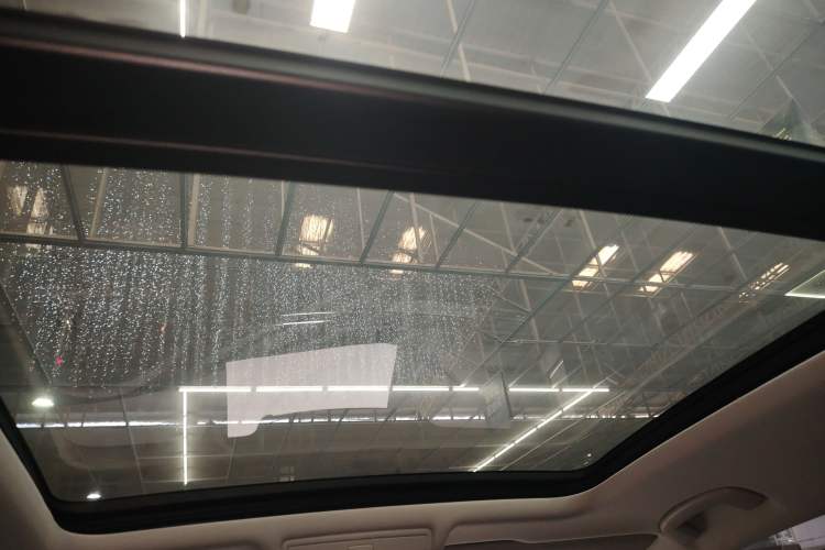 Used Volkswagen Tiguan L 2019 Updated Version 330TSI Automatic Two-Wheel Drive Panoramic Comfort Edition China VI Standard