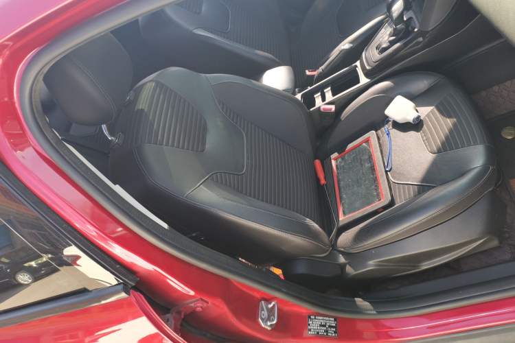 Used Ford Focus 2015 Hatchback 1.6L Automatic Fashion Edition
