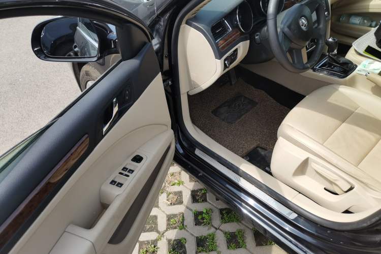 Used Skoda Superb 2013 1.8TSI Automatic MingShi Edition Driver Seat