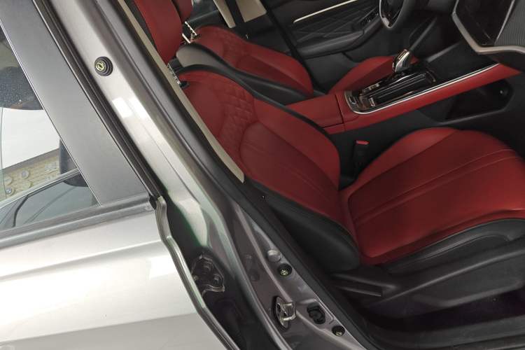 Used Dongfeng Aeolus Yixuan MAX 2021 1.5T Ultra-Stylish Trendsetter Edition
