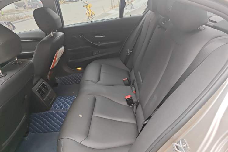 Used BMW 3 Series 2017 320Li Fashion Model Interior 4